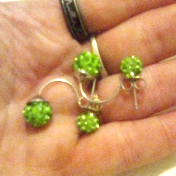 Earrings💚 - Picture 5 of 5